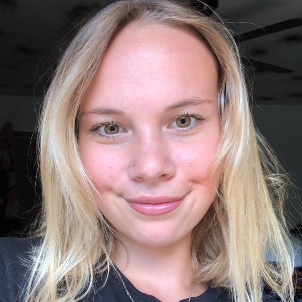 Meet your Posher, Nicole